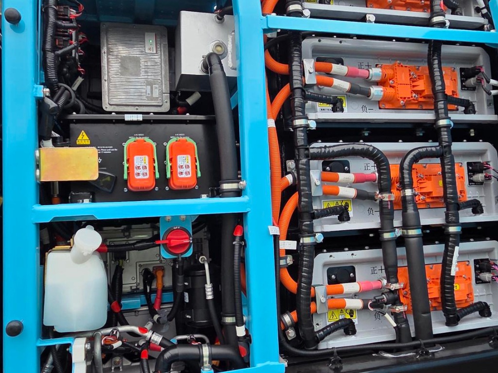 Batteripaket och elkomponenter i SANY SY175EW elektrisk hjulgrävare